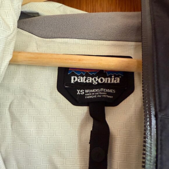Black Patagonia Rain Jacket, Size XS - Picture 3 of 3